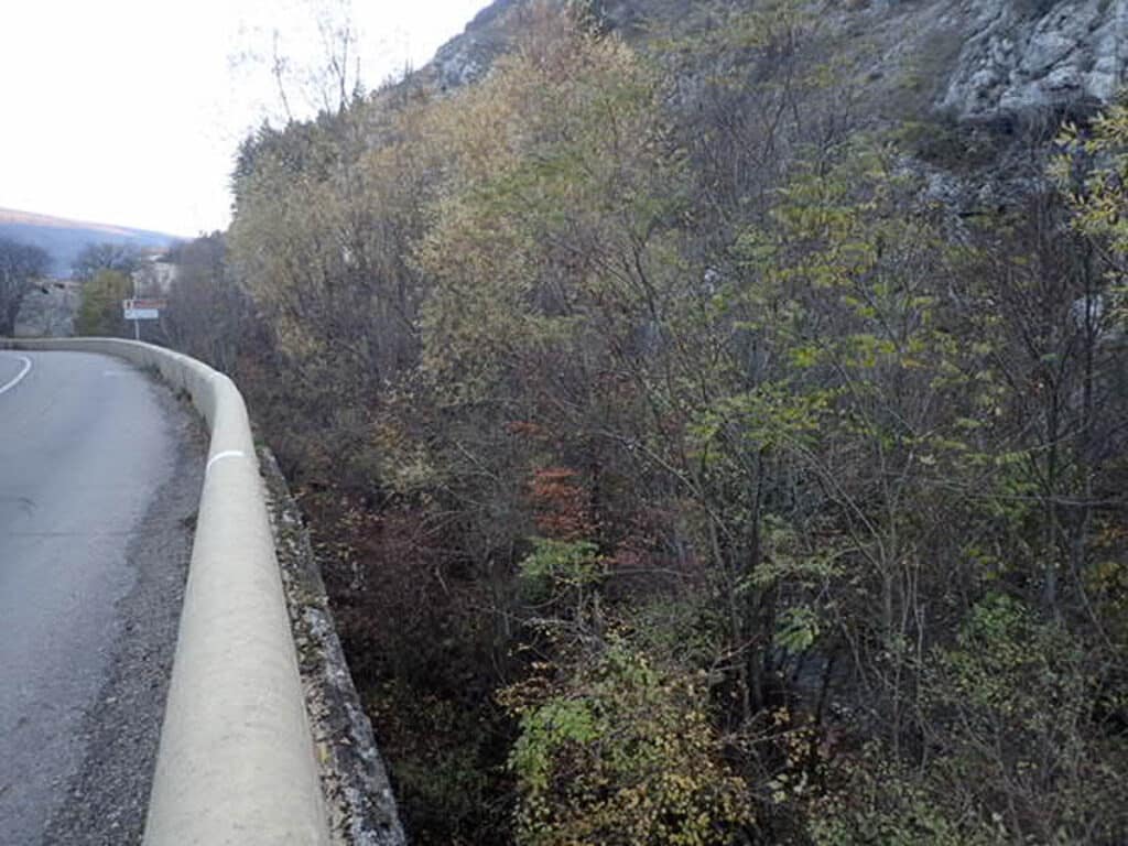 La Méouge à Séderon, entrée sud du village avant travaux