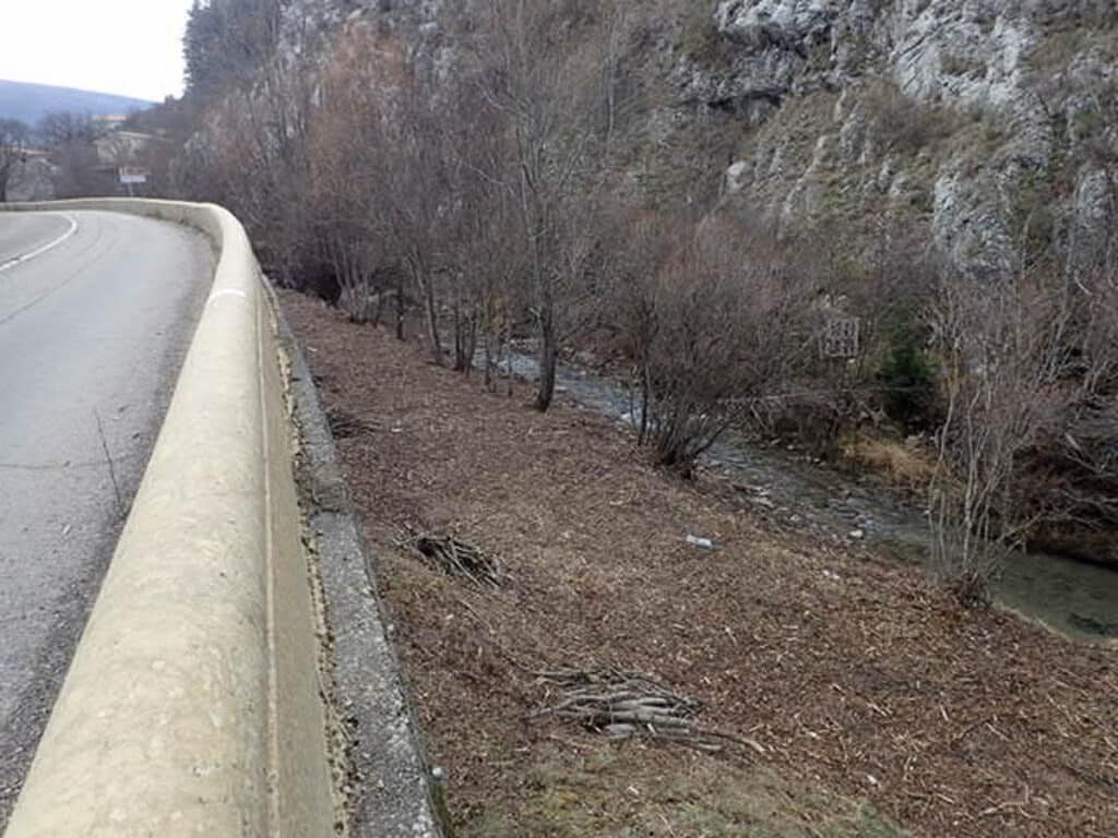 La Méouge à Séderon, entrée sud du village après travaux